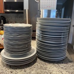 66 Pieces Set Of Off White Ceramic Plates 