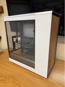 Fractal Design - North Chalk White with Oak Front and Clear TG Side Panel Mid-Tower PC Case - White