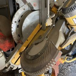 Dewalt Saw Whit Stand