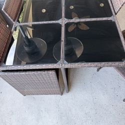 Wicker Patio Table With 4 Chairs