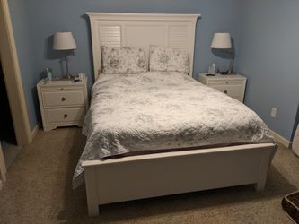 Rooms to Go Belmar White Queen Bedroom Set for Sale in Duluth
