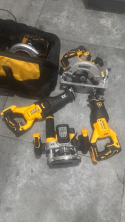 Cordless DeWalt 20 V tools power