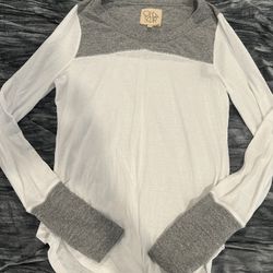 Chaser grey white long sleeve top Size S
