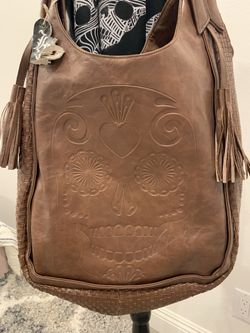 Large lounge fly tote with zipper