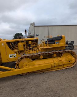 Caterpillar D8 Diesel Crawler Tractor / Bulldozer