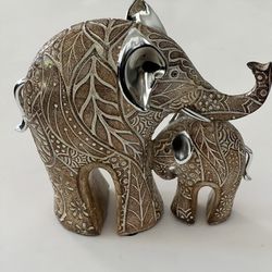 Elephants Boho Chic Mother And Child Carved Silver And Gold Resin