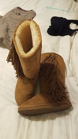 Ladies brown boots fur and fringies size 8