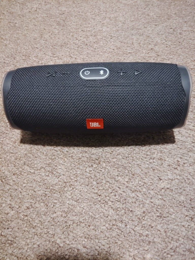 JBL Speaker Very Good Sound
