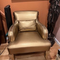 Golden 36’ Arm Chair