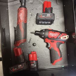 Milwaukee M12 3/8 Ratchet And Screw Gun