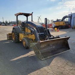 John Deere 210LP Skip Loader
