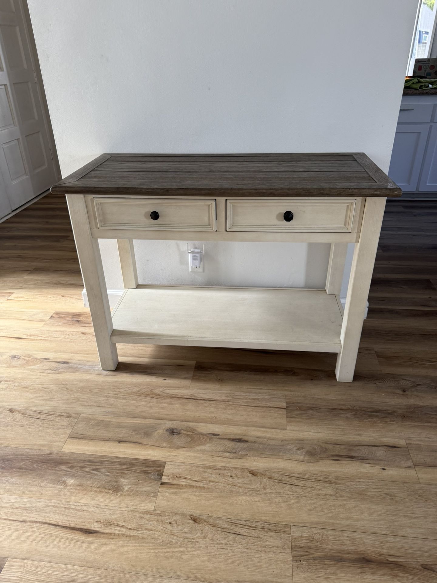 Table With Drawers