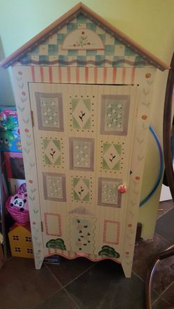 Girl’s bedroom set