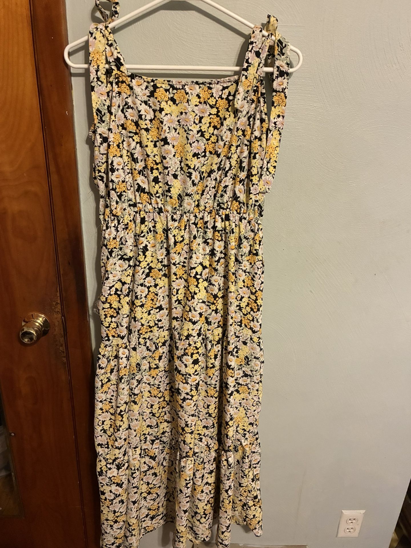 Ladies Dress XL