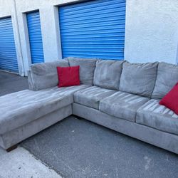 Beautiful Sectional Couch Gray 🛋 Very Nice 