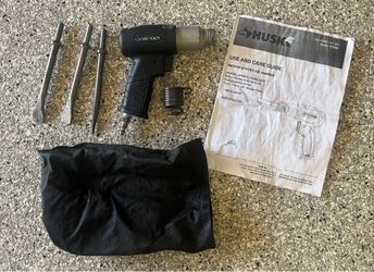 Husky H4630 medium stroke air hammer with 3 chisels