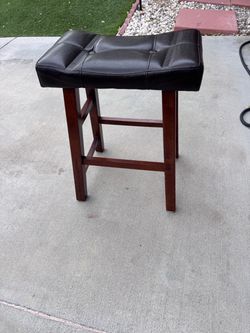 4x bar stools