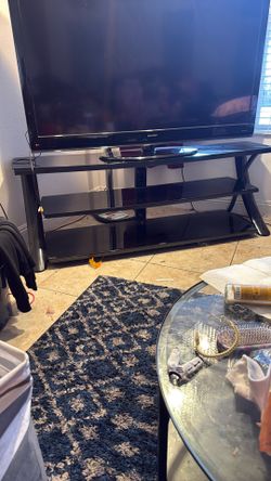 TV Stand / Entertainment Center