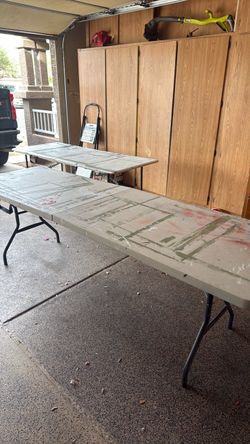 Folding Plastic Utility Tables – Set of 2
