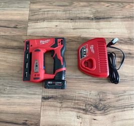 Milwaukee 3/8” Crown Stapler with battery and charger
