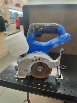 Kobalt tile saw