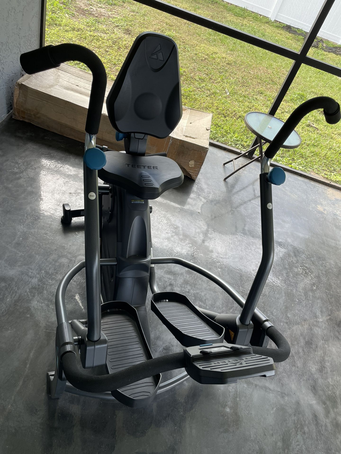 Teeter Seated Elliptical Machine 