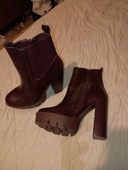 Brown ankle boots size 8 women