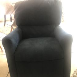 Swivel Recliner 