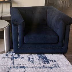 Like New Furniture / Formal Living Room Set