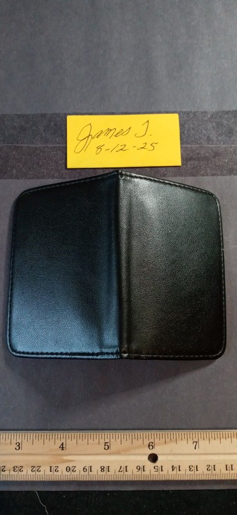 Day Runner Bifold Business Card Holder