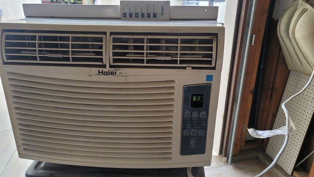 🧊🧊🧊 Ice Cold 12,000 Btu Haier Window AC 🧊🧊🧊