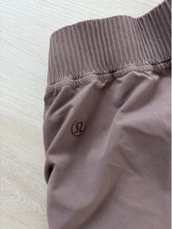 Lulu Lemon Capri Pants