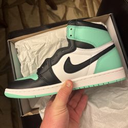 Air Jordan 1 Retro High OG Mint Green 