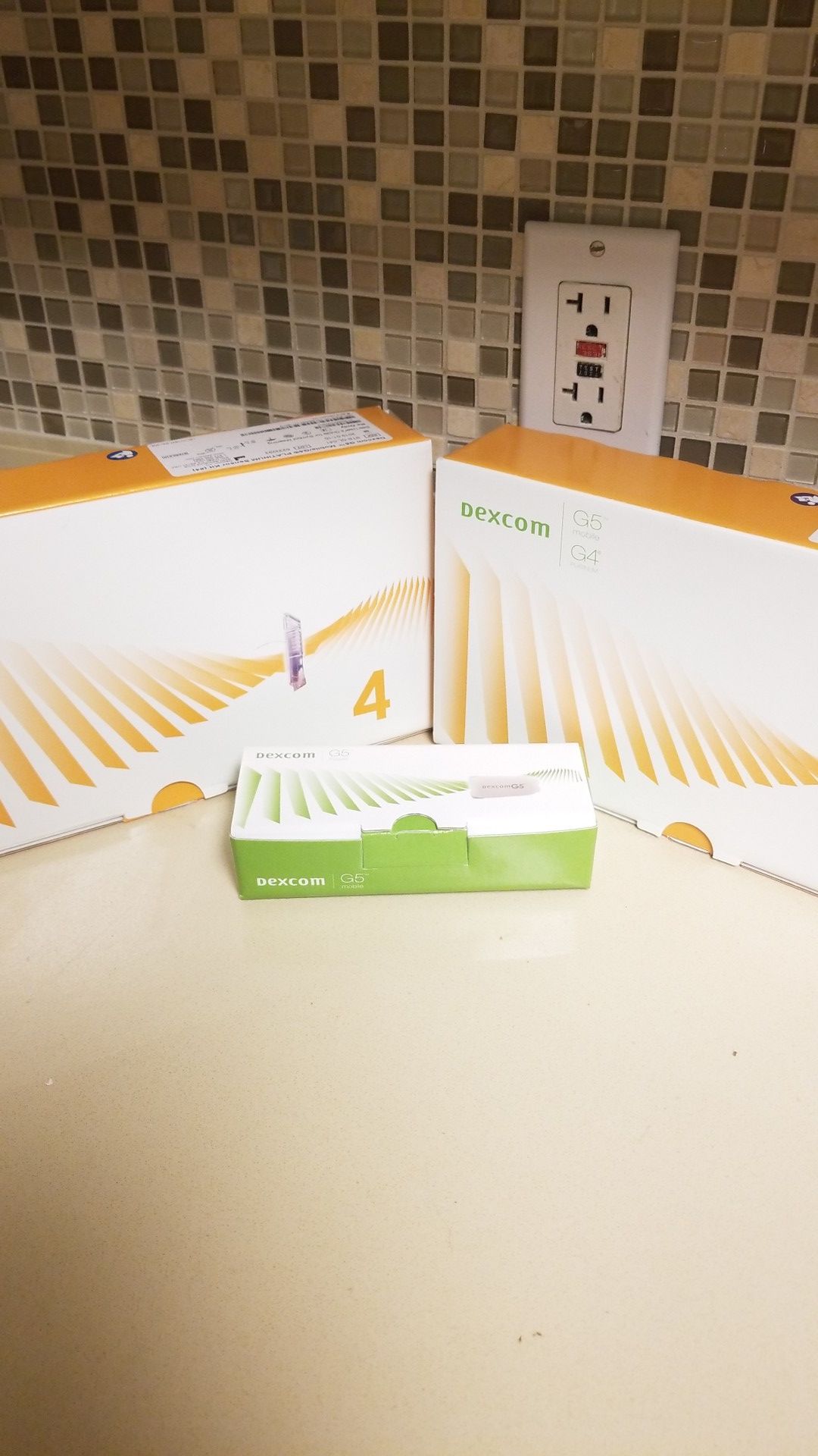 Dexcom G5 Transmitter and 7 Sensors
