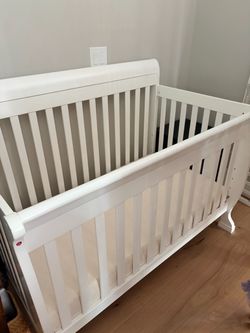 daVinci Kalani 4-in-1 Convertible Crib - White