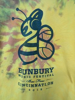 Bunbury 2012 t-shirt, size Large