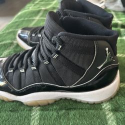 Jordan 11 Black Size 6Y 