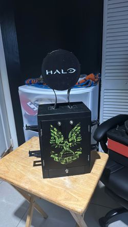 Halo gaming locker