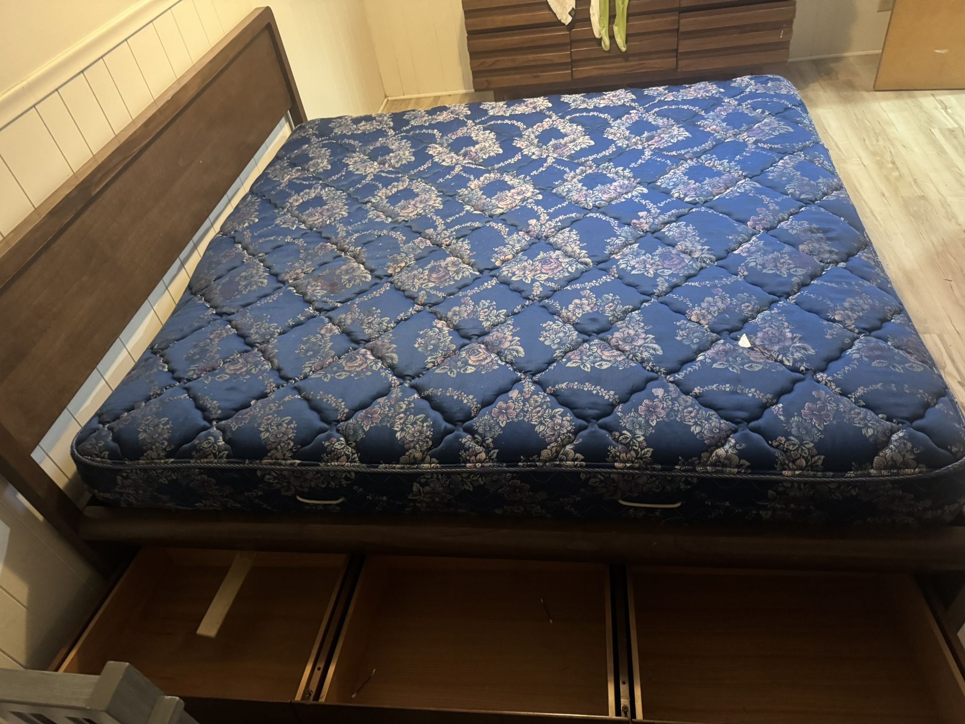 King Size Bed And Bed Frame