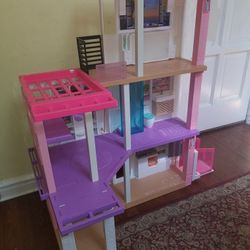 Barbie Doll House 