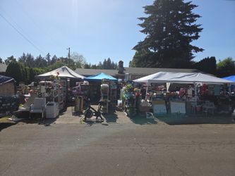 Yard sale & Couponers over stock sale