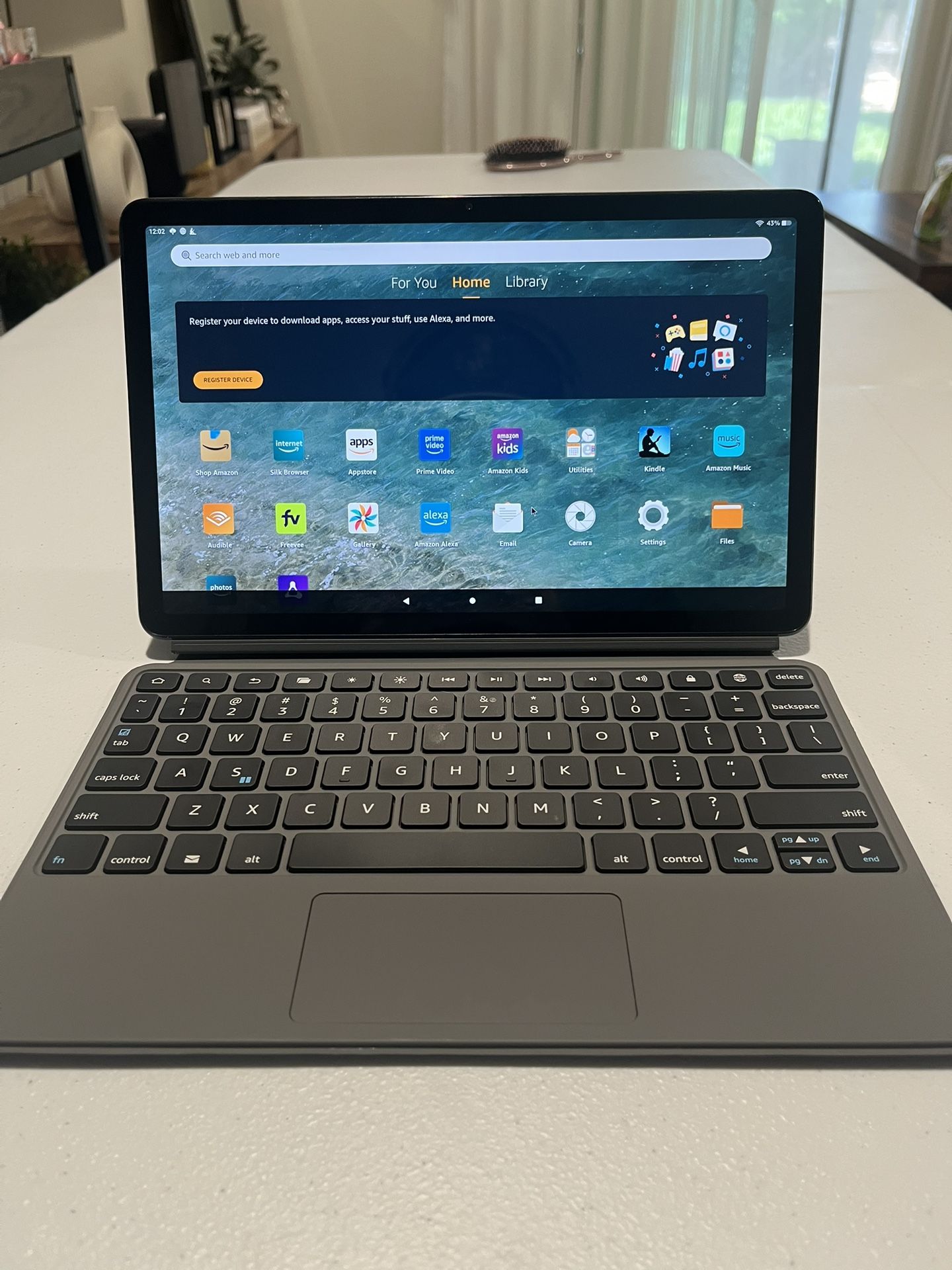 Amazon Fire max 11 Tablet (Newest Model) W/ Keyboard Case