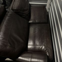 Reclining Leather Sectional Excellent Condition