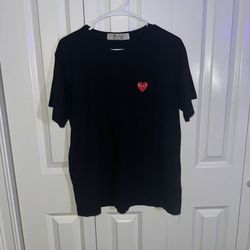 Comme des Garçons PLAY Embroidered Heart T-Shirt heart Size Medium M Black Red