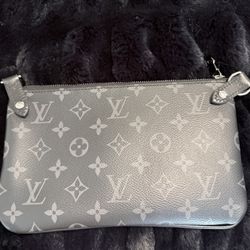 Authentic Louis Vuitton Pouch 