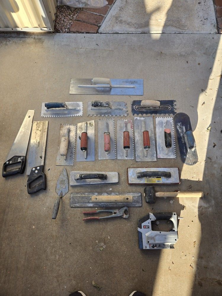Tile Tools/trowels