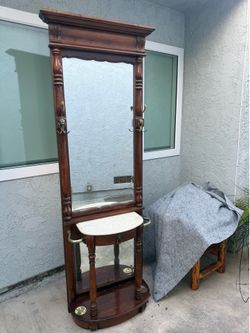Pulaski Hall Tree / Entryway Coat Rack with Mirror