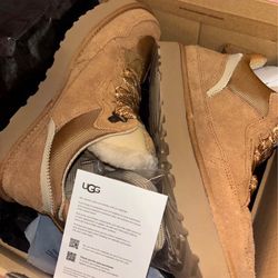 Ugg Lowmel chestnut- womans sized 8