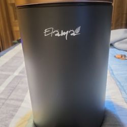 Elama Trash Can