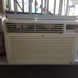 LG Air Conditioner 